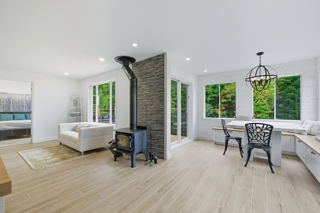 Dining room - 573 Rue Des Mésanges, Saint-Colomban, QC - Indoor Photo Showing Other Room