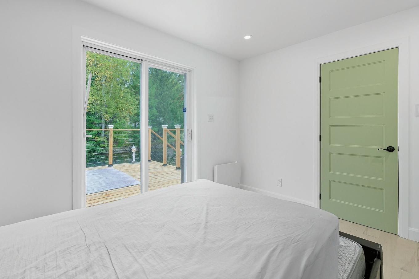 Primary bedroom - 573 Rue Des Mésanges, Saint-Colomban, QC - Indoor Photo Showing Bedroom
