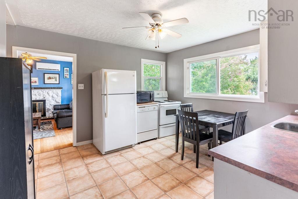 15 Breezy Lane, Lake Echo, NS