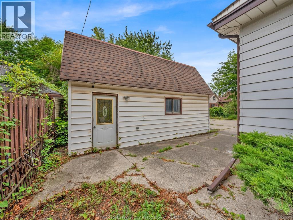 427 Indian, Windsor, ON - Outdoor With Exterior