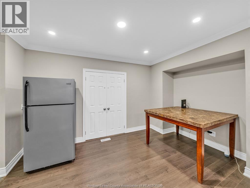 427 Indian, Windsor, ON - Indoor