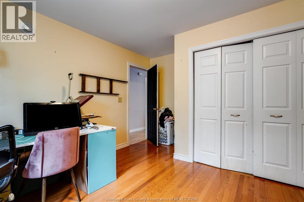 1833 St. Luke, Windsor, ON - Indoor