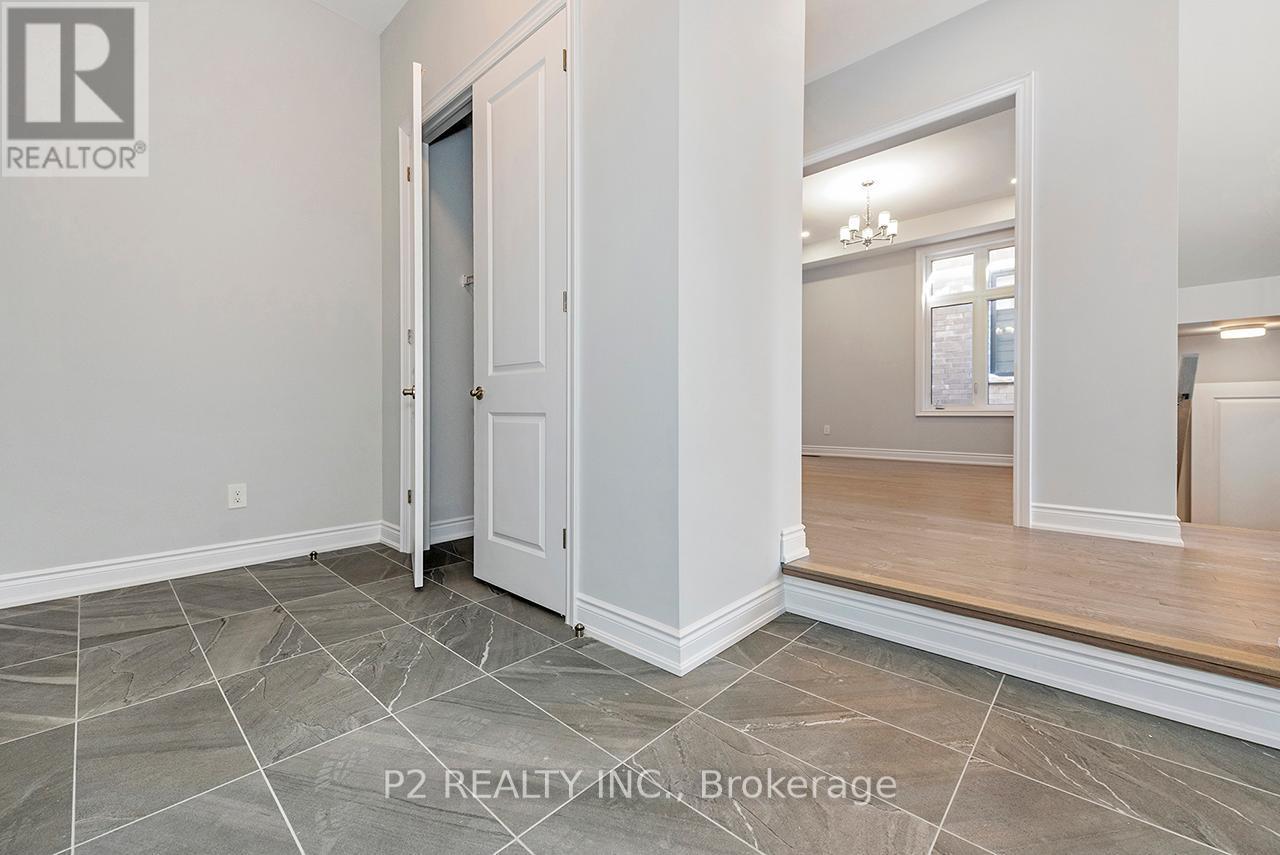 8 Wild Ginger Lane, Springwater, ON - Indoor Photo Showing Other Room