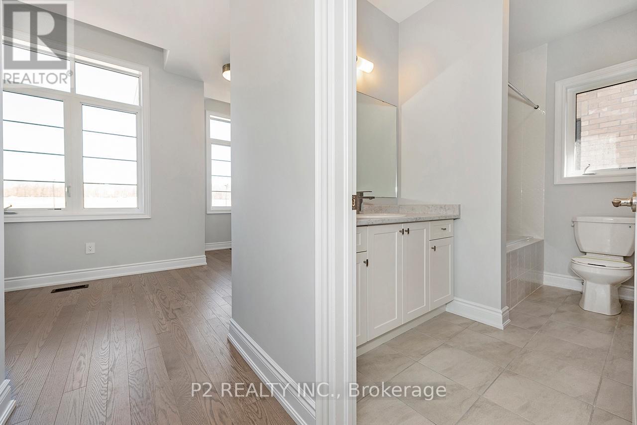 8 Wild Ginger Lane, Springwater, ON - Indoor Photo Showing Bathroom