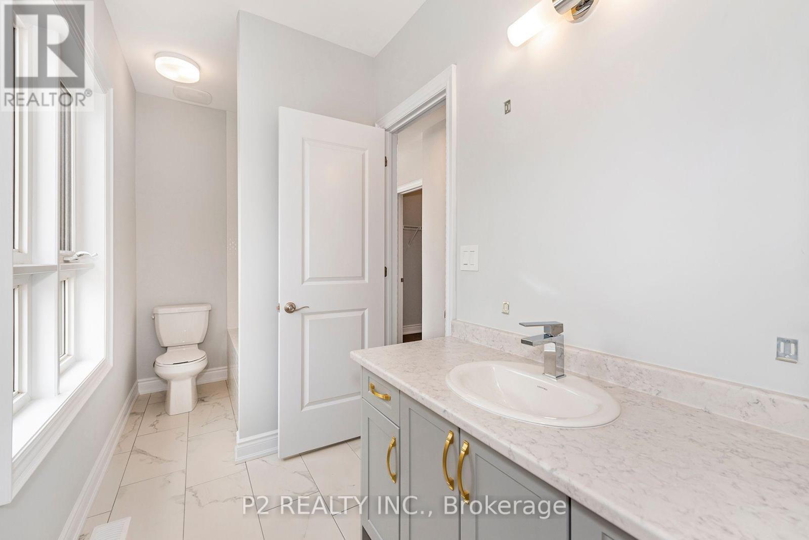 2 Wild Ginger Lane, Springwater, ON - Indoor Photo Showing Bathroom