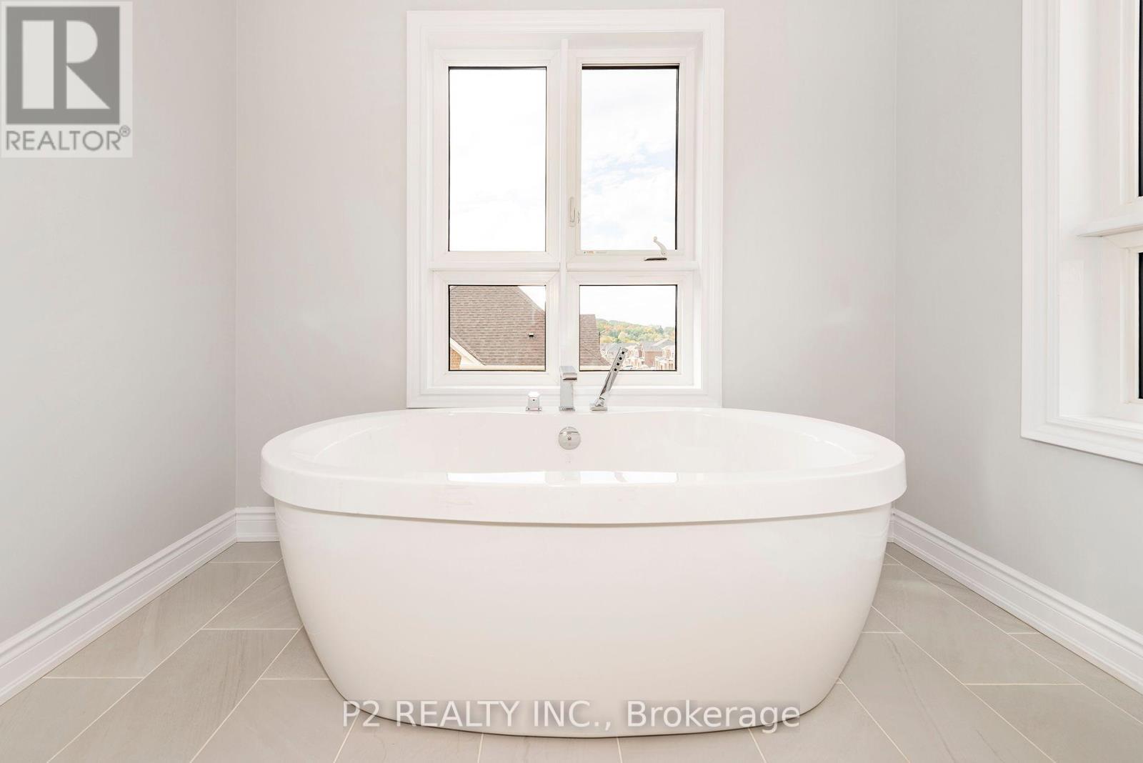 2 Wild Ginger Lane, Springwater, ON - Indoor Photo Showing Bathroom