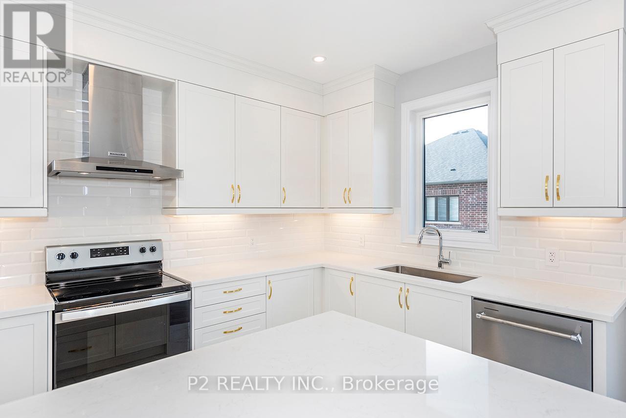 4 Wild Ginger Lane, Springwater, ON - Indoor Photo Showing Kitchen With Upgraded Kitchen