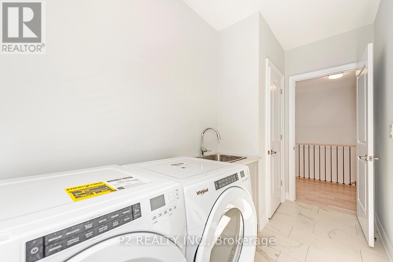 4 Wild Ginger Lane, Springwater, ON - Indoor Photo Showing Laundry Room