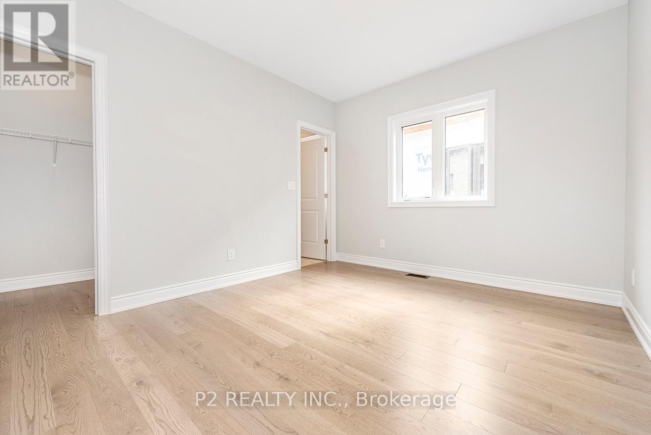 4 Wild Ginger Lane, Springwater, ON - Indoor Photo Showing Other Room