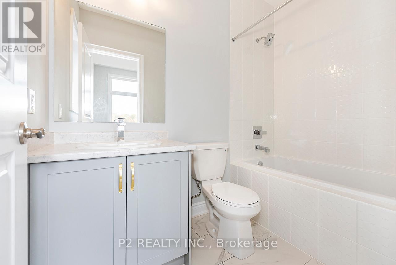 4 Wild Ginger Lane, Springwater, ON - Indoor Photo Showing Bathroom