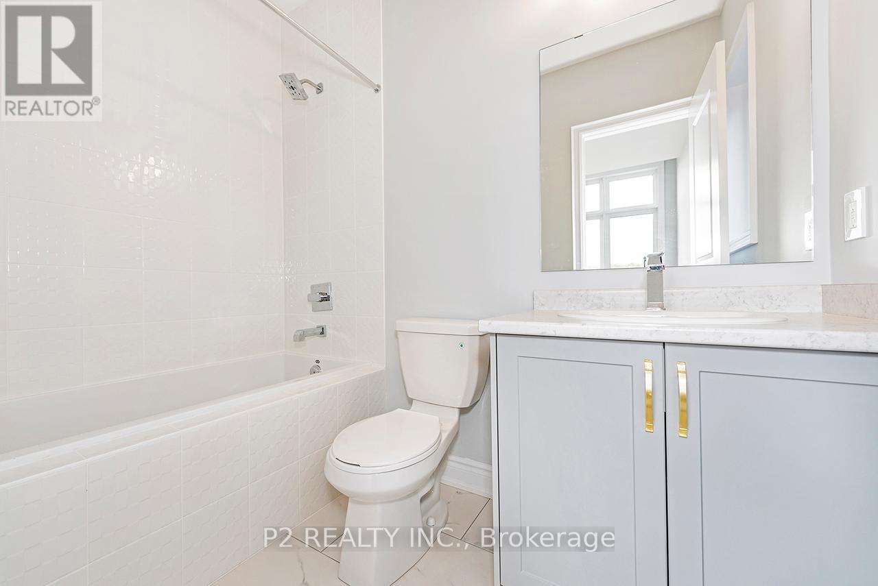 4 Wild Ginger Lane, Springwater, ON - Indoor Photo Showing Bathroom