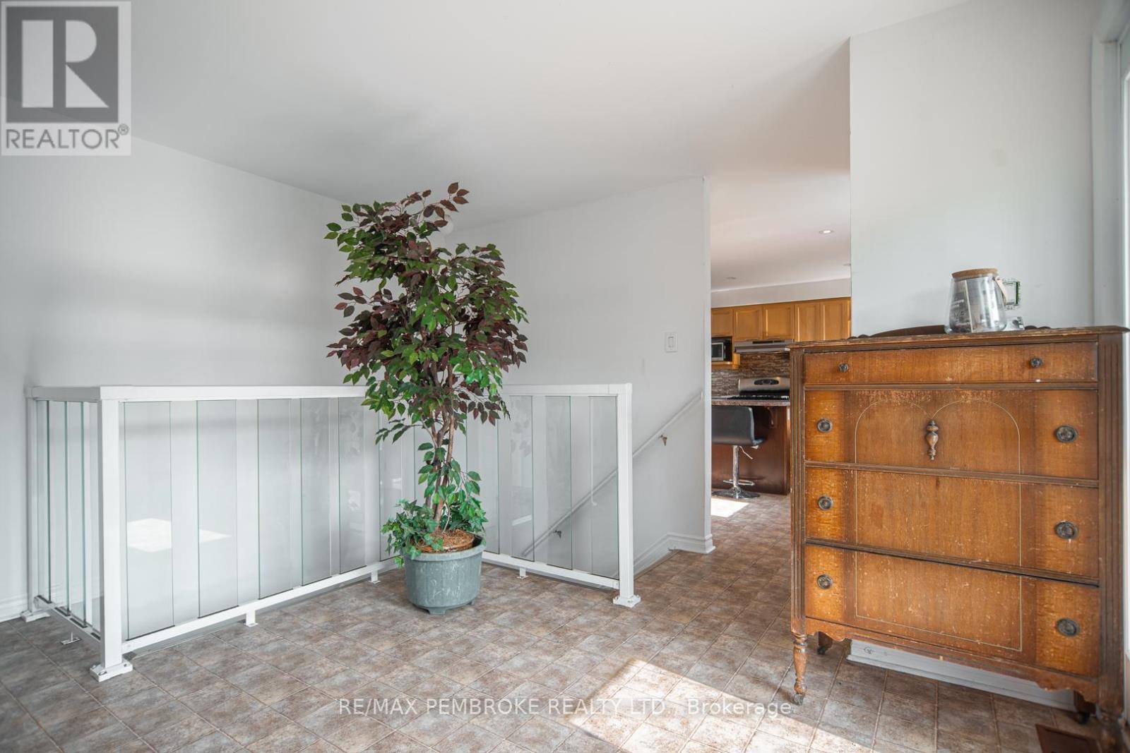 36752 41 Highway, North Algona Wilberforce, ON - Indoor Photo Showing Other Room