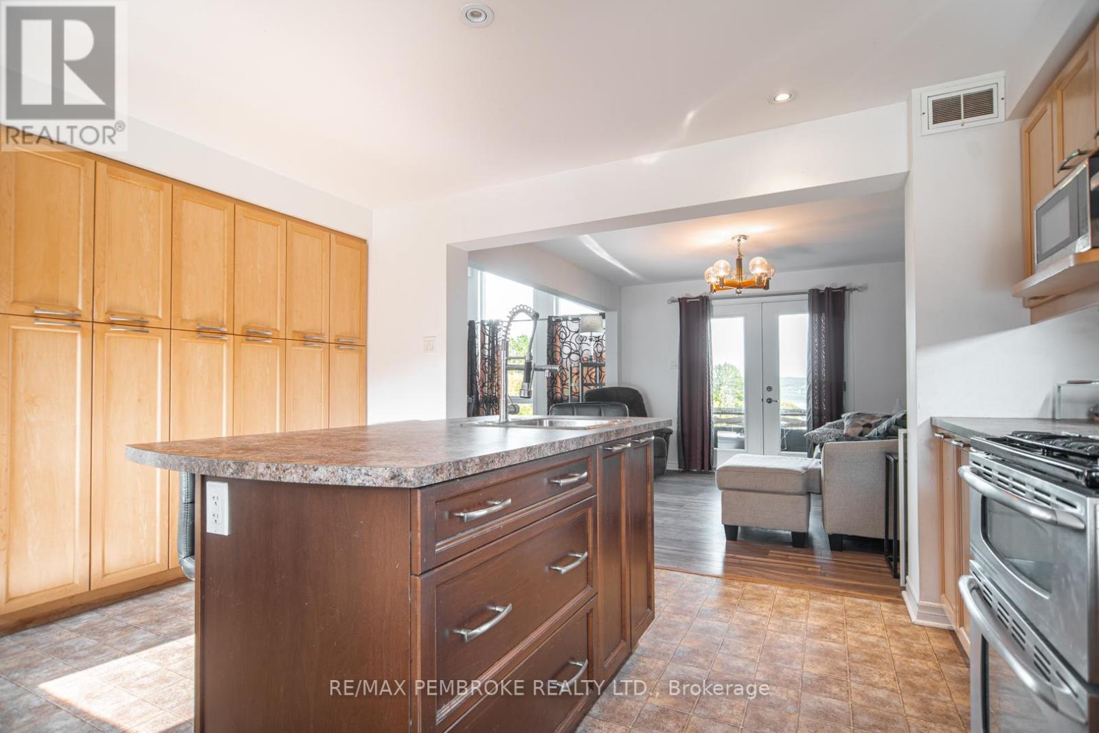 36752 41 Highway, North Algona Wilberforce, ON - Indoor Photo Showing Kitchen