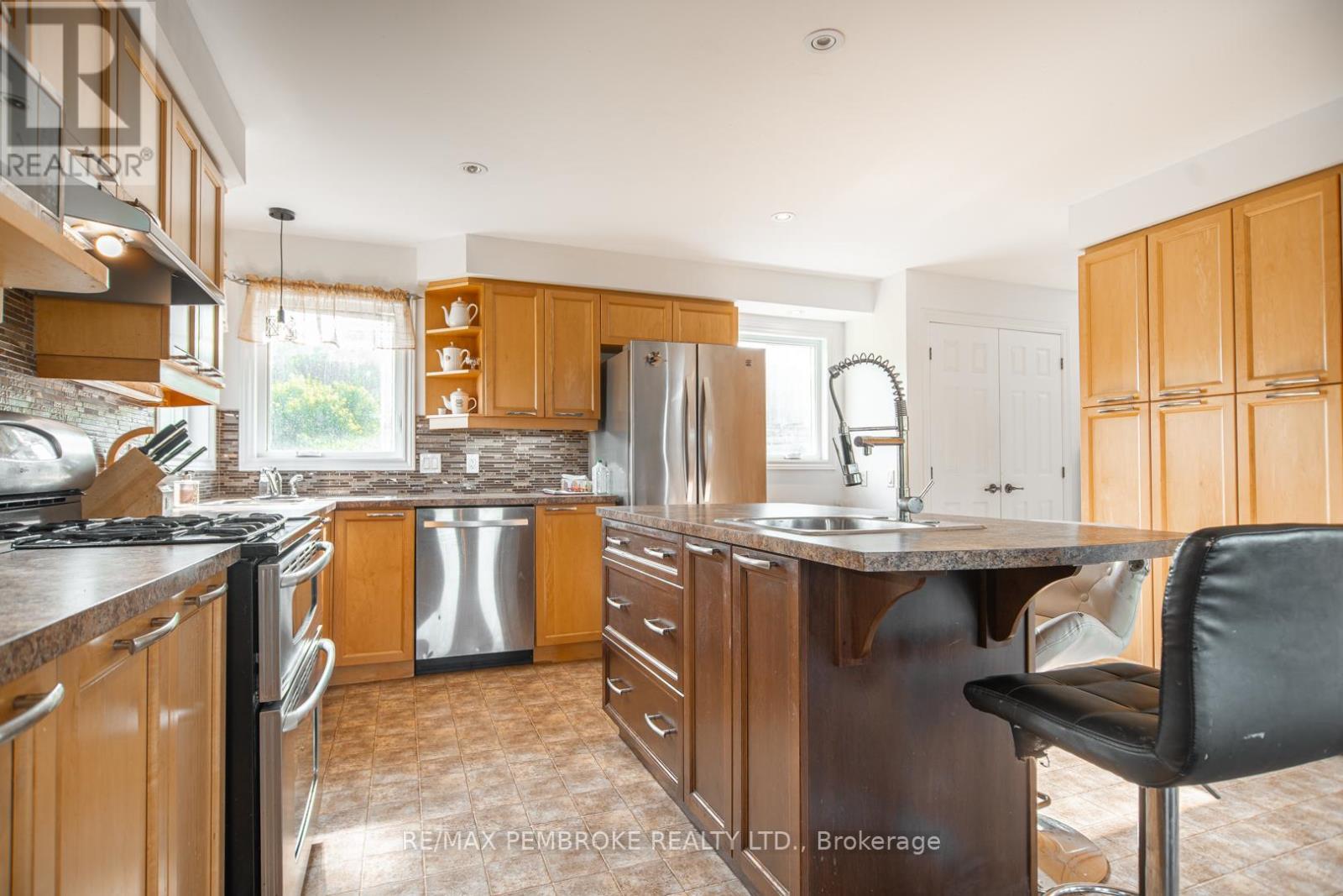 36752 41 Highway, North Algona Wilberforce, ON - Indoor Photo Showing Kitchen