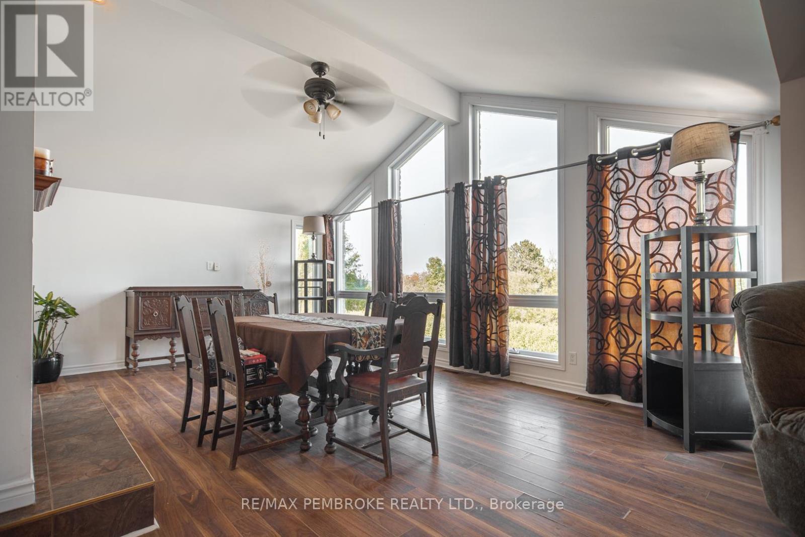 36752 41 Highway, North Algona Wilberforce, ON - Indoor Photo Showing Dining Room