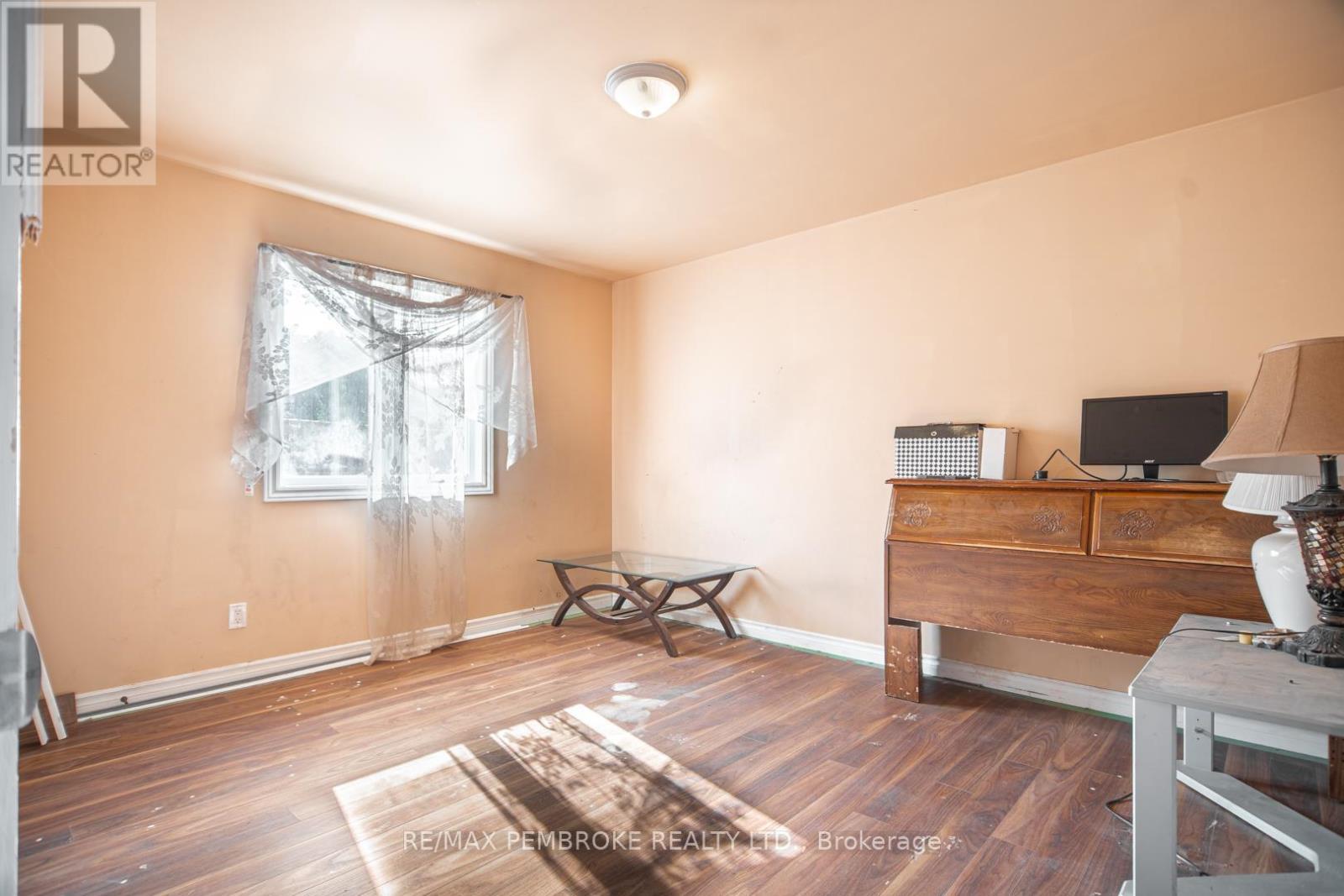 36752 41 Highway, North Algona Wilberforce, ON - Indoor