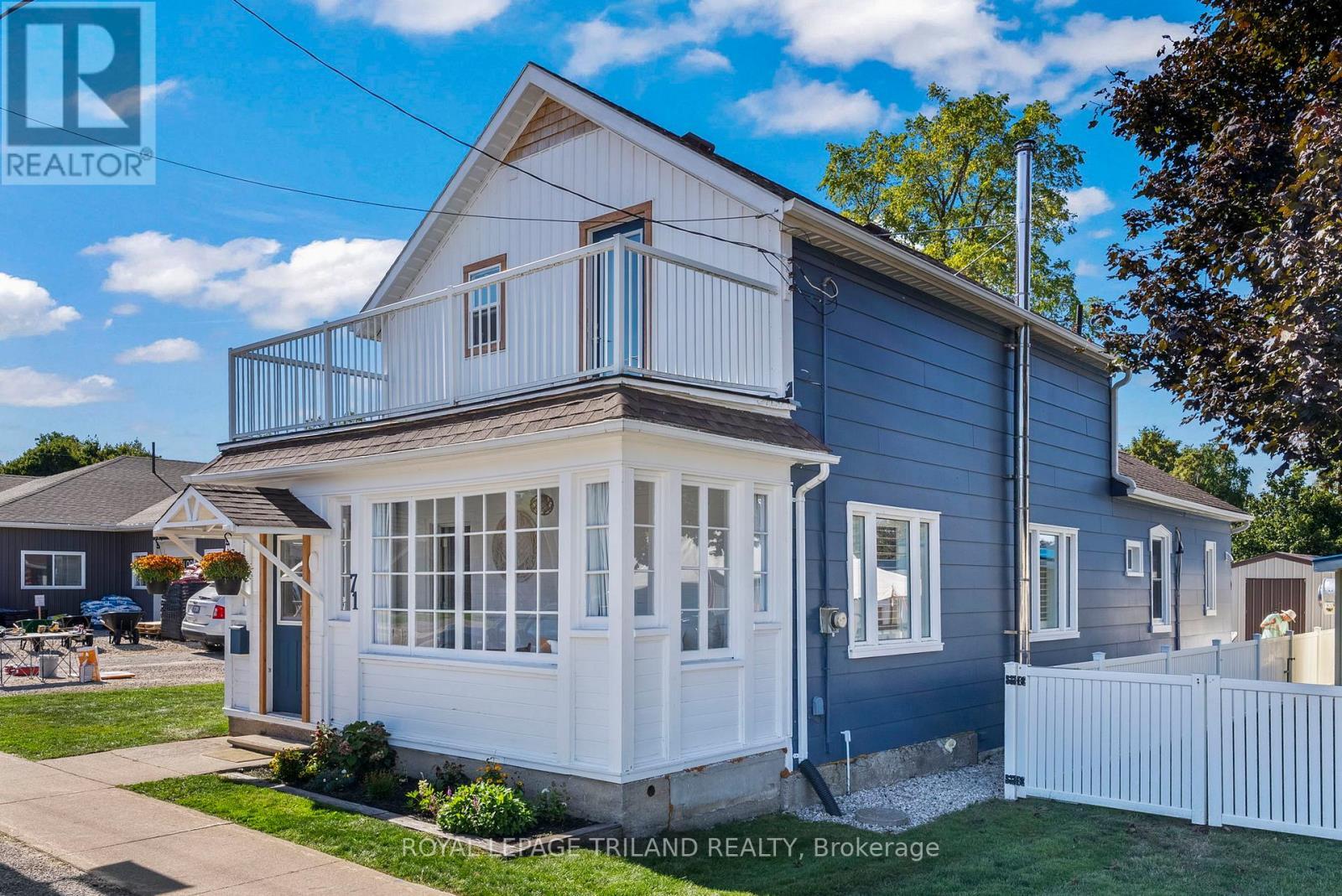 Front & North side - 71 Huron Street, Huron-Kinloss, ON - Outdoor