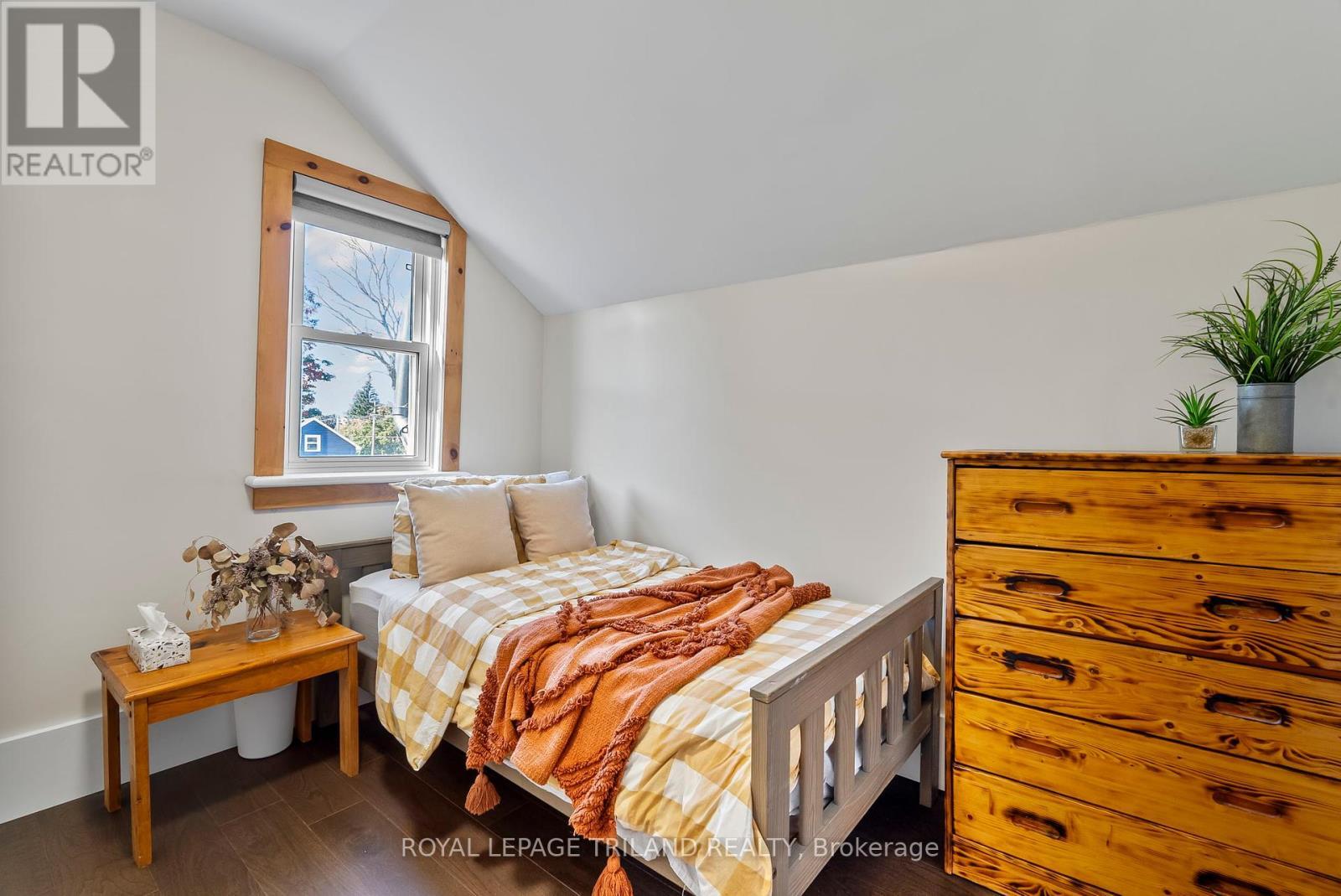 2nd storey: Bedroom #3 - 71 Huron Street, Huron-Kinloss, ON - Indoor Photo Showing Bedroom