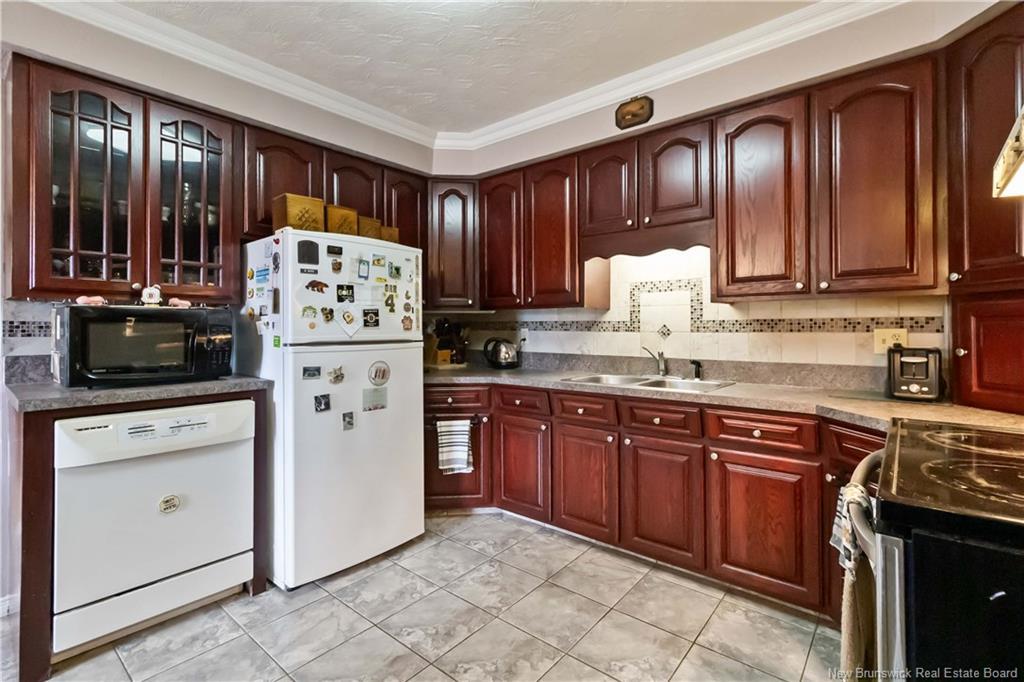 15 Canada St, Saint-Antoine, NB