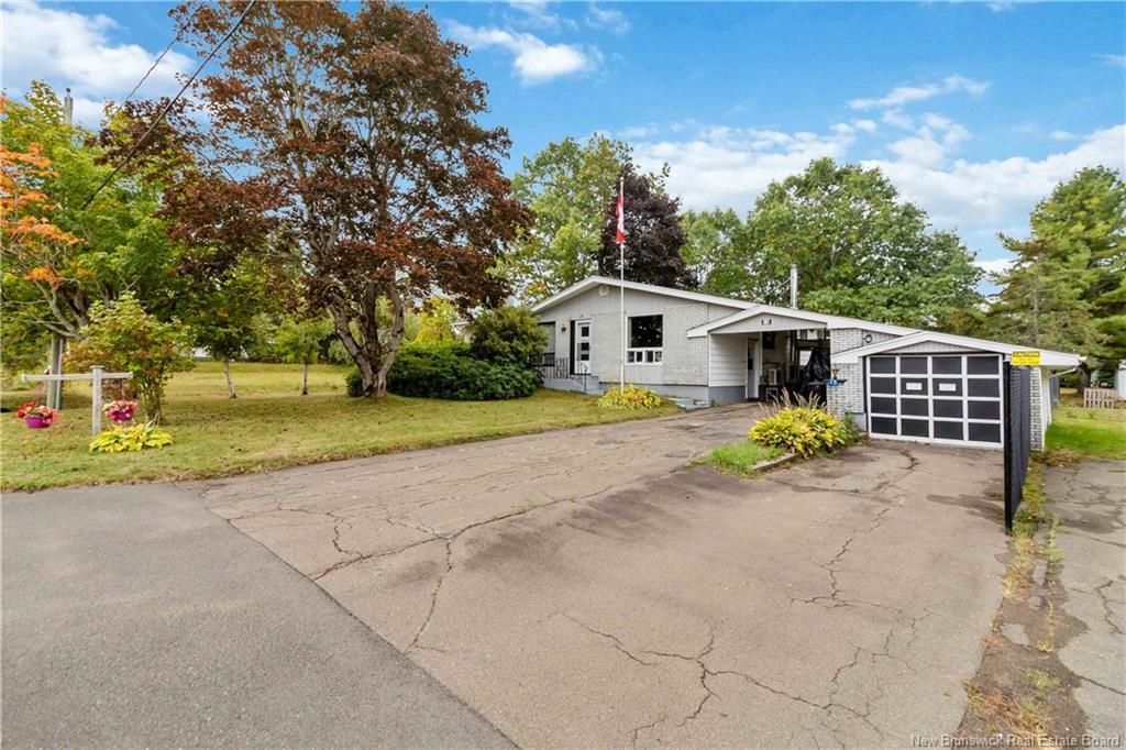 15 Canada St, Saint-Antoine, NB