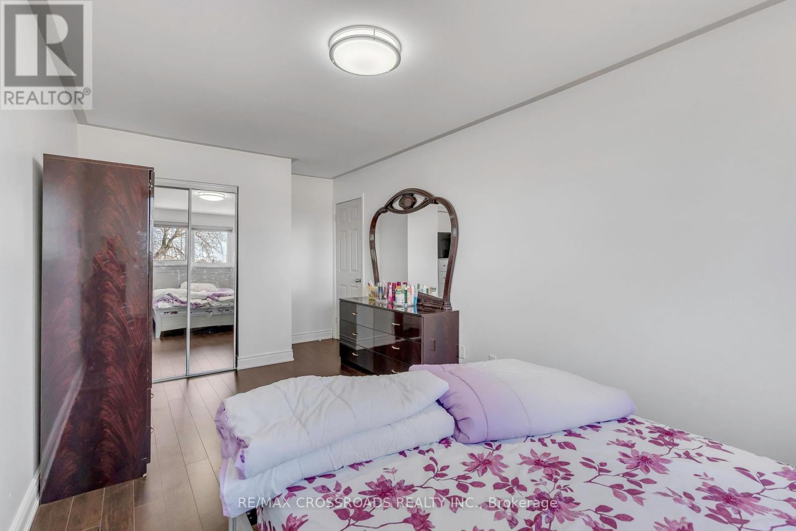 12 - 7450 Darcel Avenue, Mississauga, ON - Indoor Photo Showing Bedroom