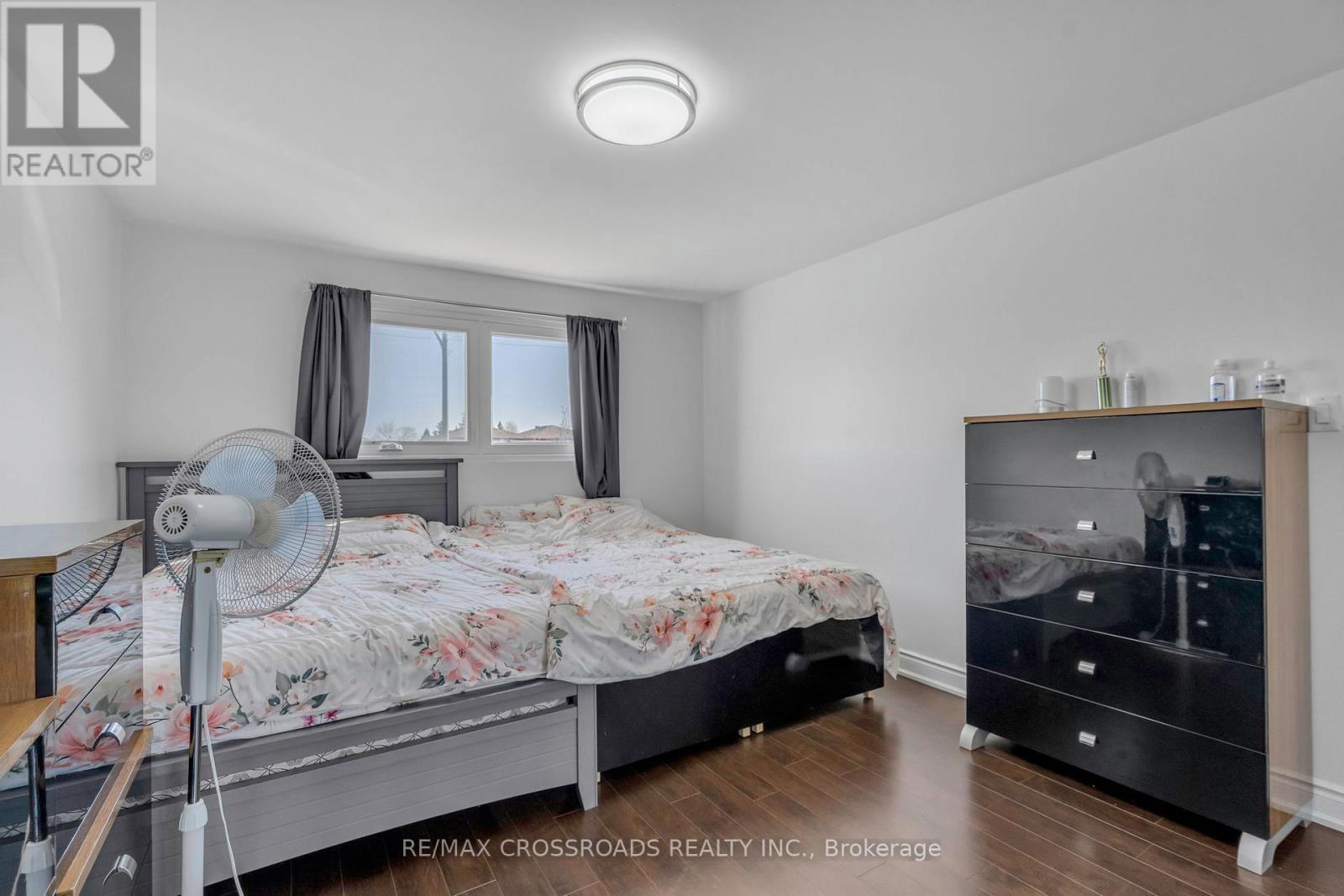 12 - 7450 Darcel Avenue, Mississauga, ON - Indoor Photo Showing Bedroom