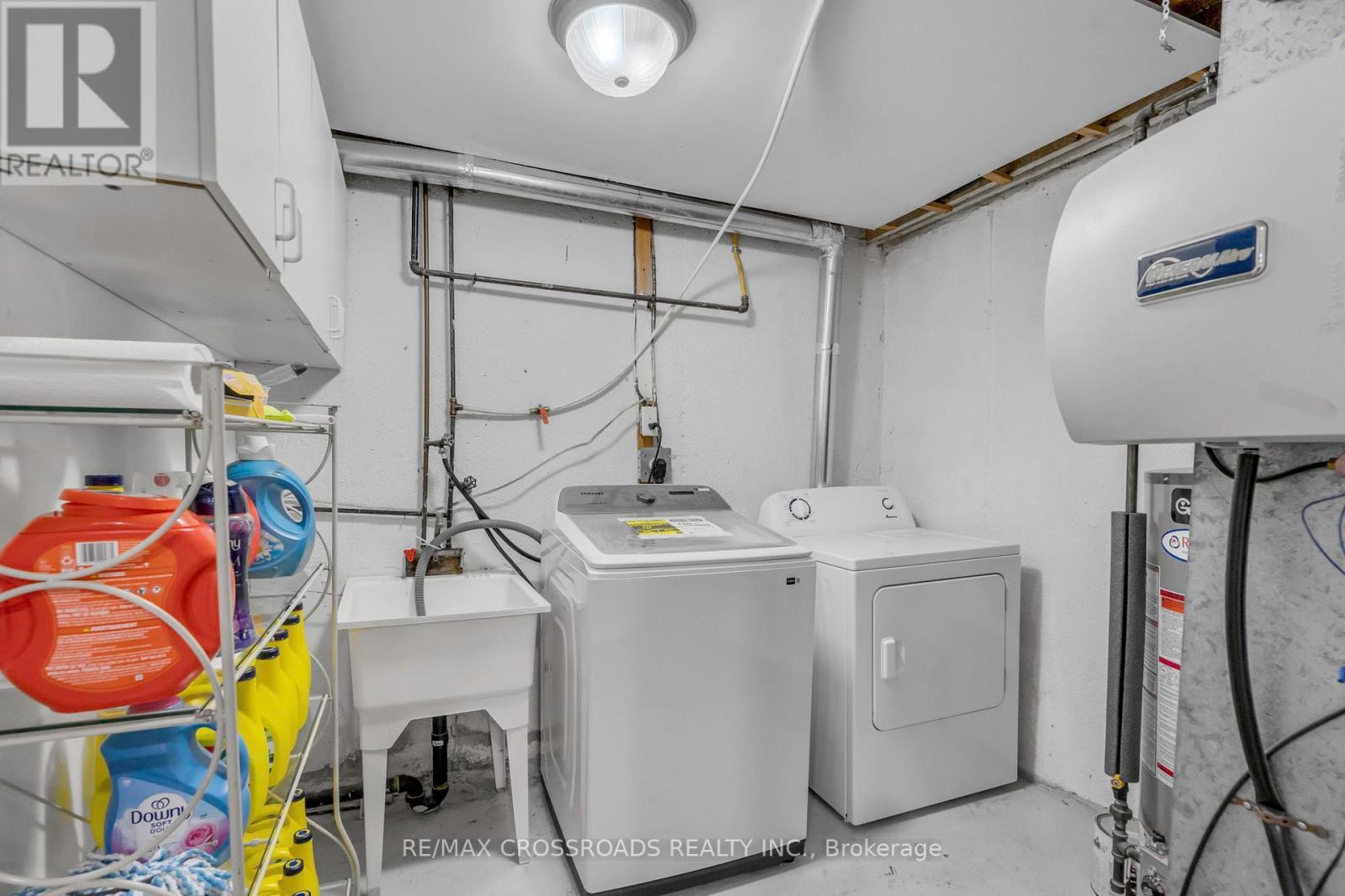 12 - 7450 Darcel Avenue, Mississauga, ON - Indoor Photo Showing Laundry Room