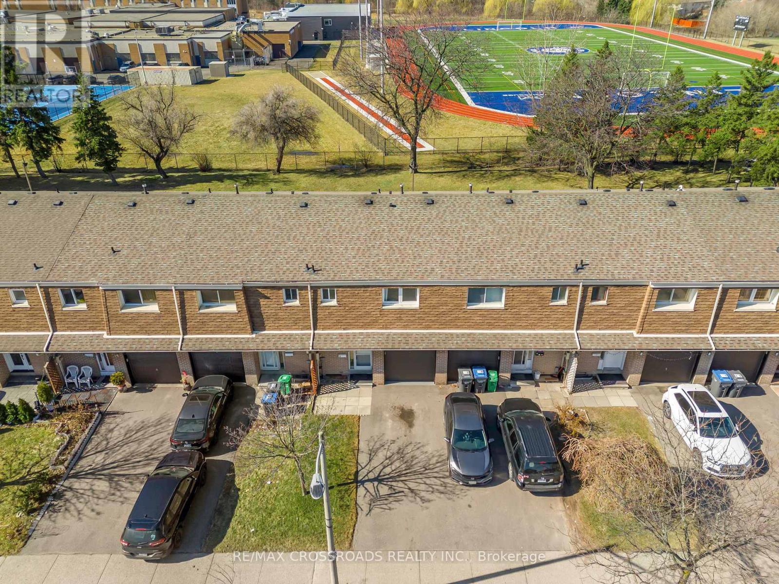 12 - 7450 Darcel Avenue, Mississauga, ON - Outdoor