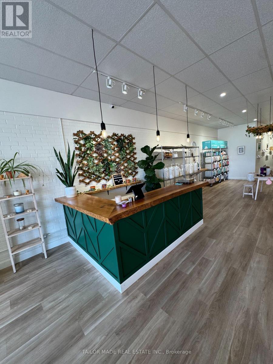 Unit B - 308B Queen Street S, Caledon, ON