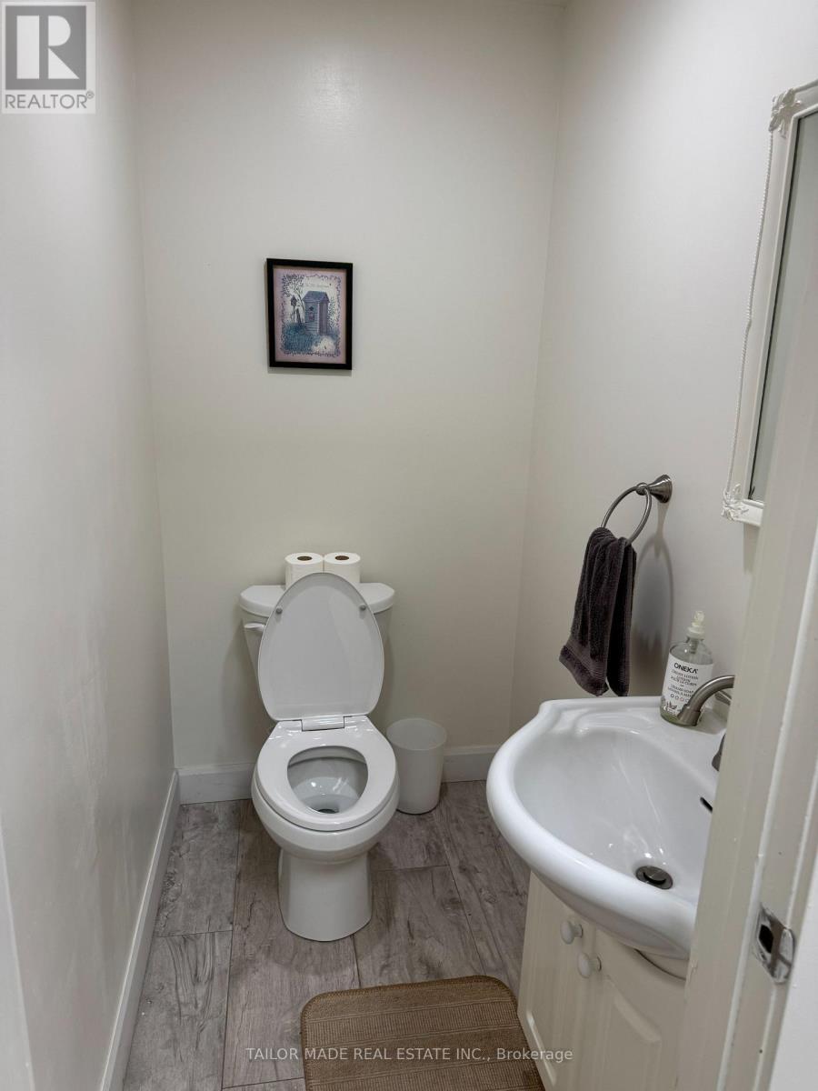 Unit B - 308B Queen Street S, Caledon, ON