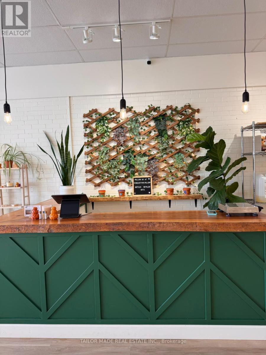 Unit B - 308B Queen Street S, Caledon, ON