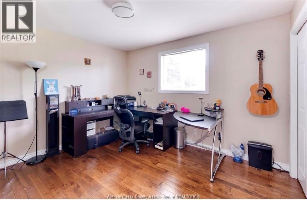 4316 Golfcourse Crescent Unit# Upper, Windsor, ON - Indoor Photo Showing Office