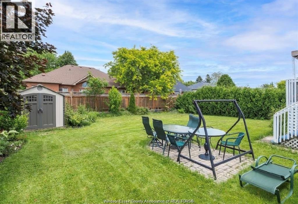 4316 Golfcourse Crescent Unit# Upper, Windsor, ON - Outdoor With Backyard