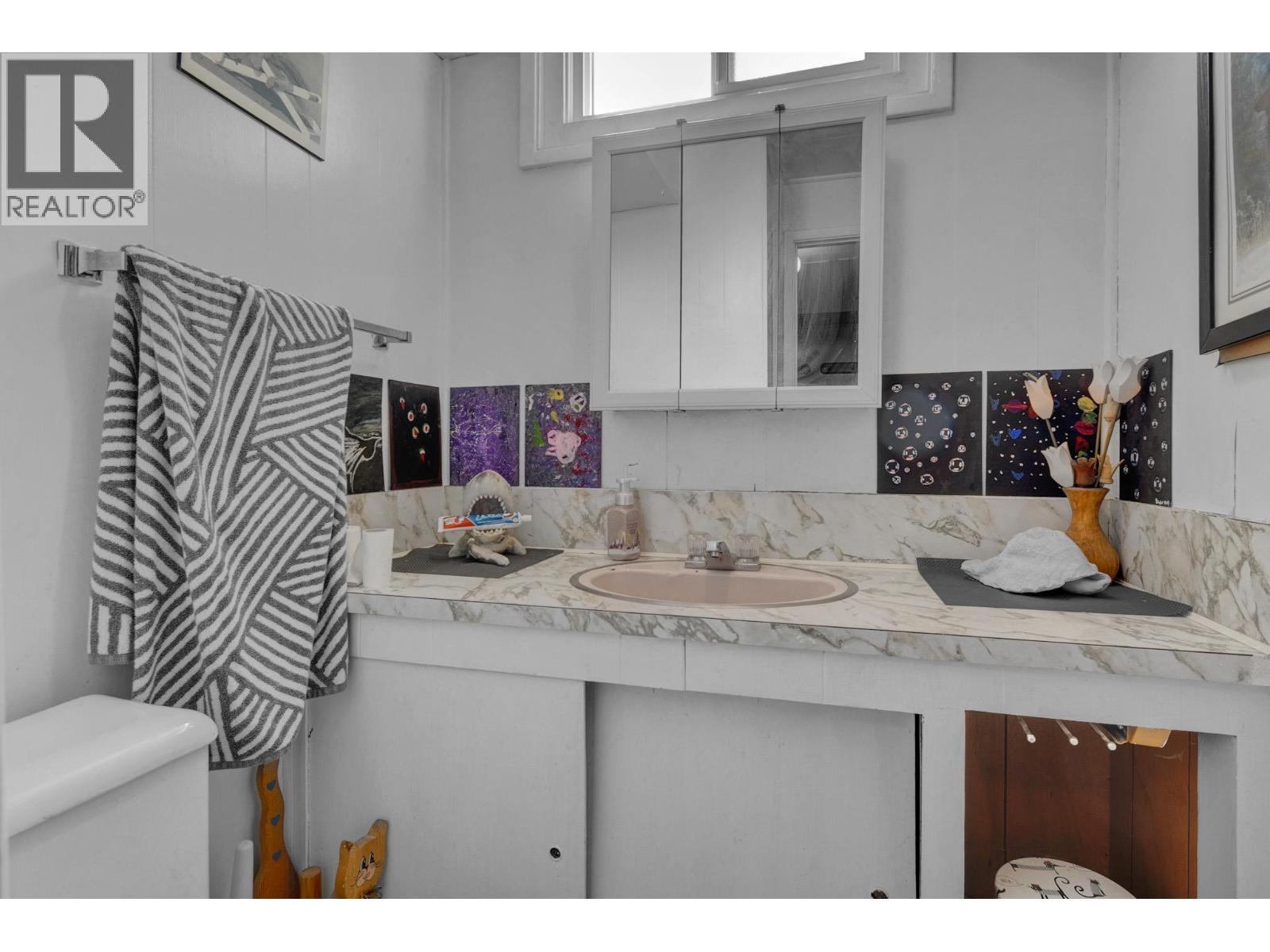 169 Aitken Crescent, Prince George, BC - Indoor Photo Showing Bathroom