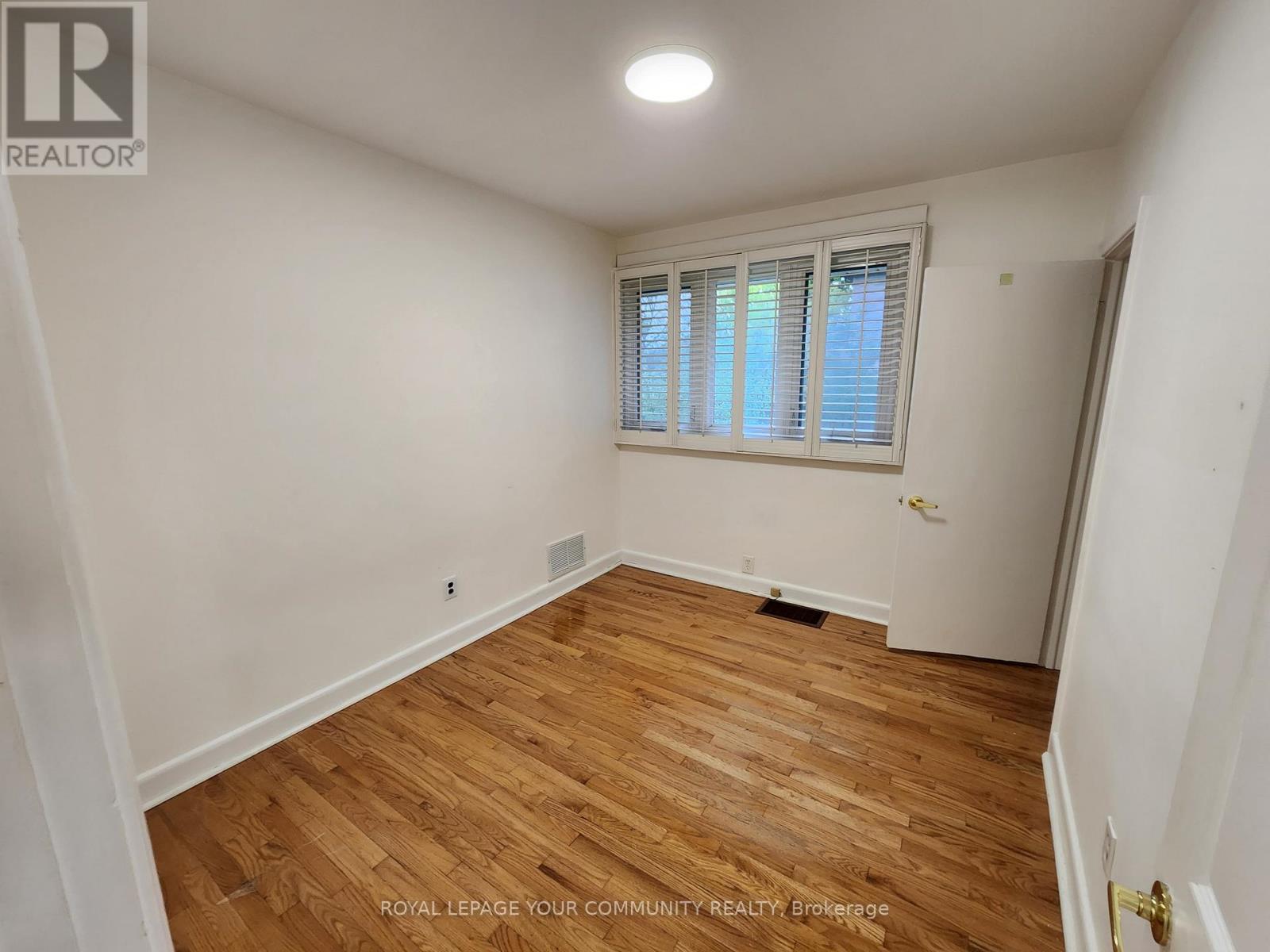 394 Paliser Crescent N, Richmond Hill, ON - Indoor Photo Showing Other Room