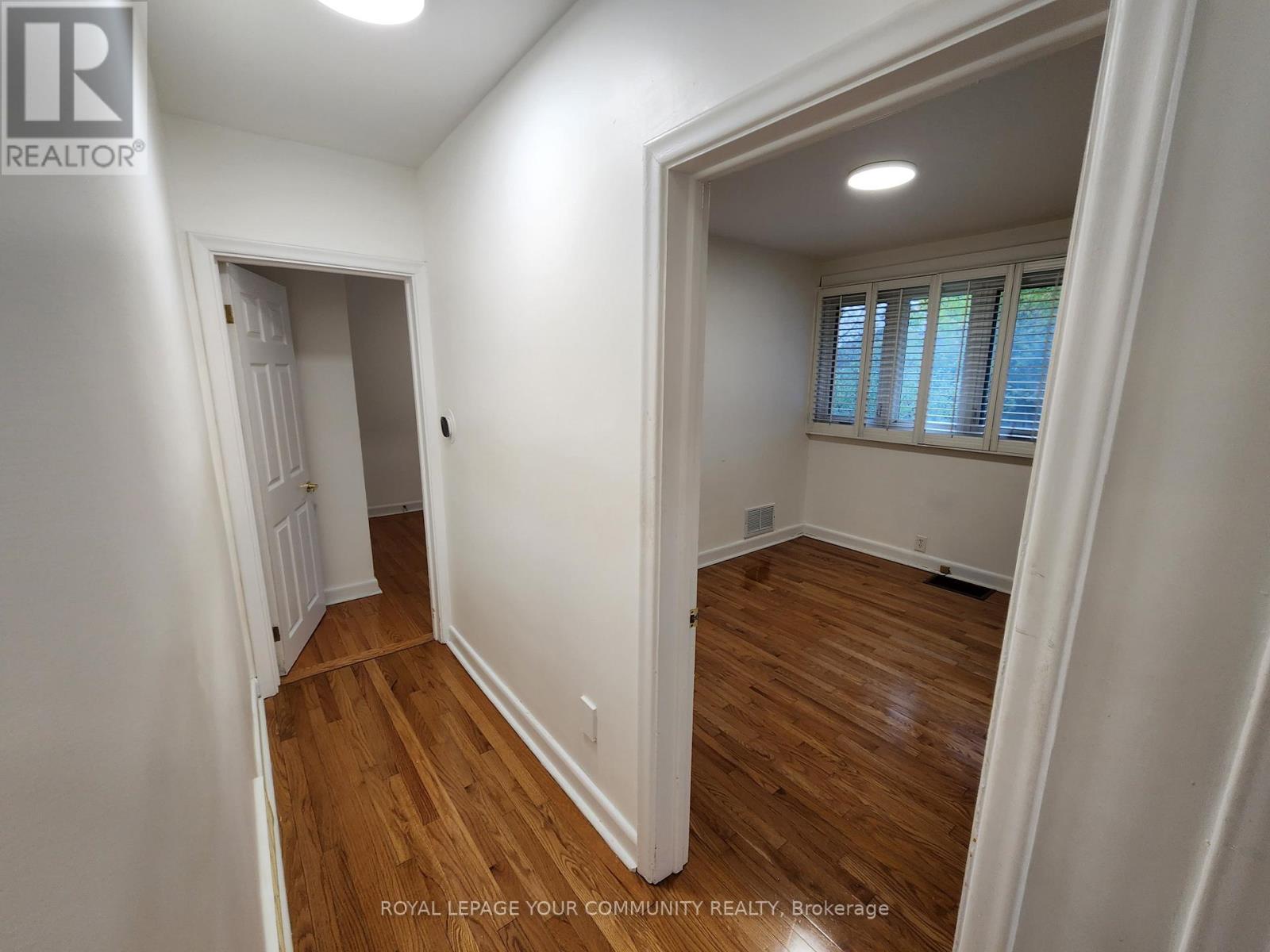 394 Paliser Crescent N, Richmond Hill, ON - Indoor Photo Showing Other Room