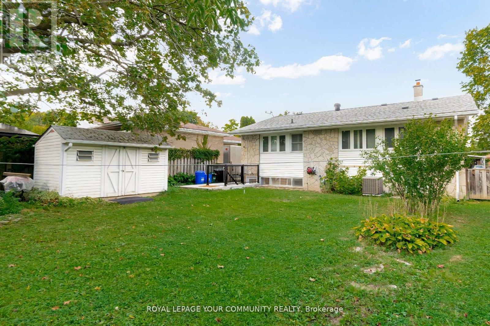 394 Paliser Crescent N, Richmond Hill, ON - Outdoor