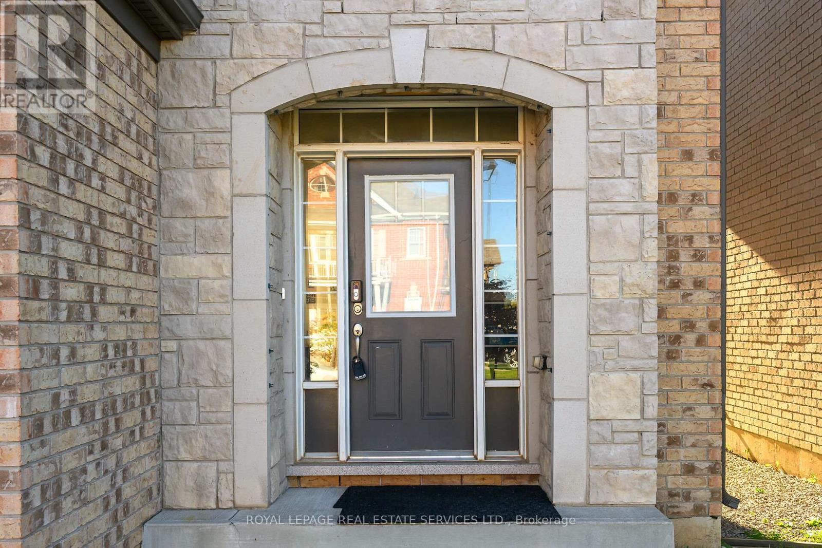 32 Celano Drive, Hamilton, ON -