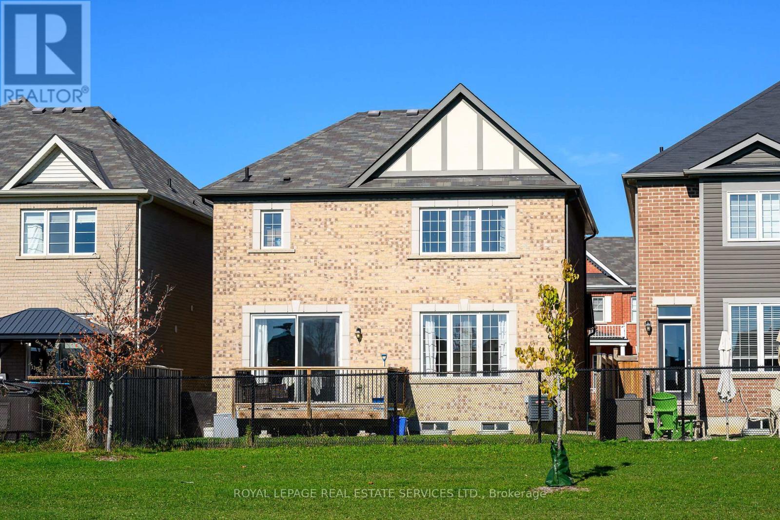 32 Celano Drive, Hamilton, ON - Outdoor
