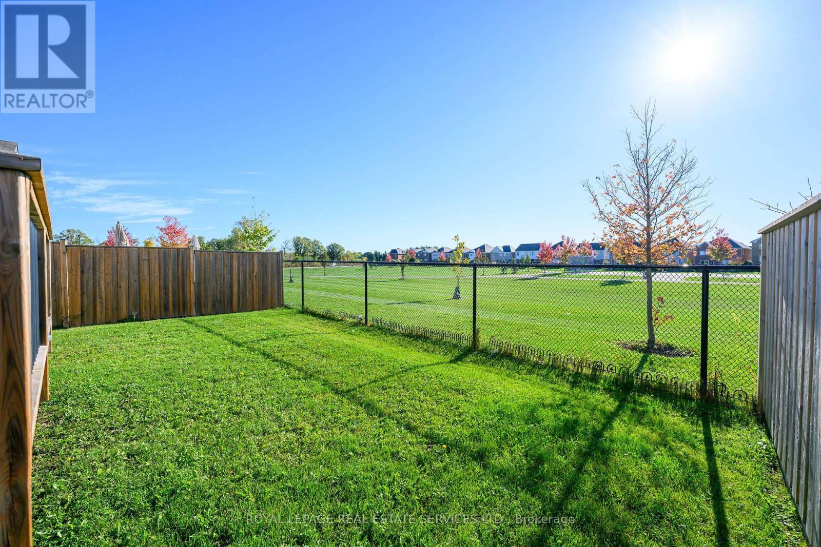 32 Celano Drive, Hamilton, ON - Outdoor