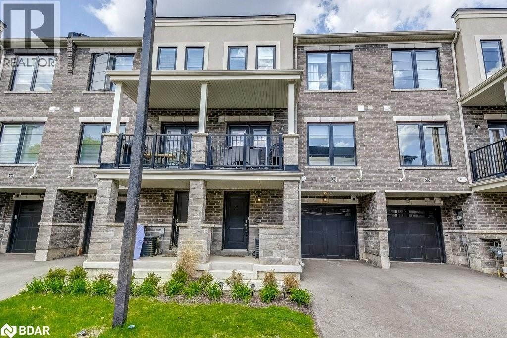 383 Dundas Street E Unit# 34, Waterdown, ON - Outdoor With Balcony With Facade