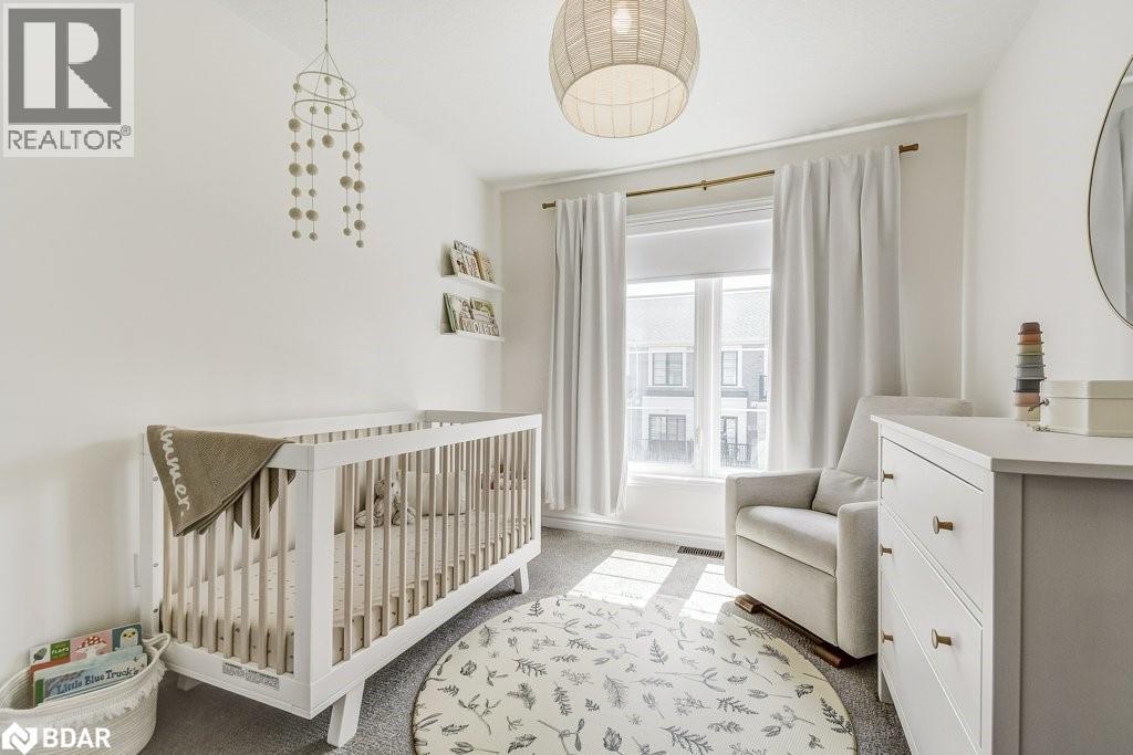 383 Dundas Street E Unit# 34, Waterdown, ON - Indoor Photo Showing Bedroom