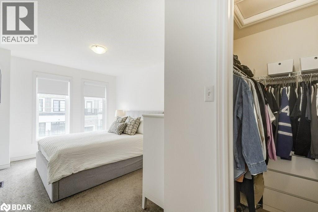 383 Dundas Street E Unit# 34, Waterdown, ON - Indoor Photo Showing Bedroom