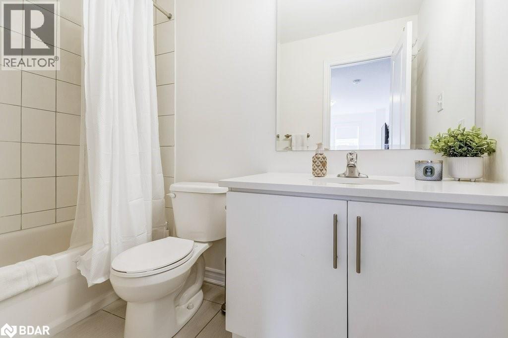 383 Dundas Street E Unit# 34, Waterdown, ON - Indoor Photo Showing Bathroom