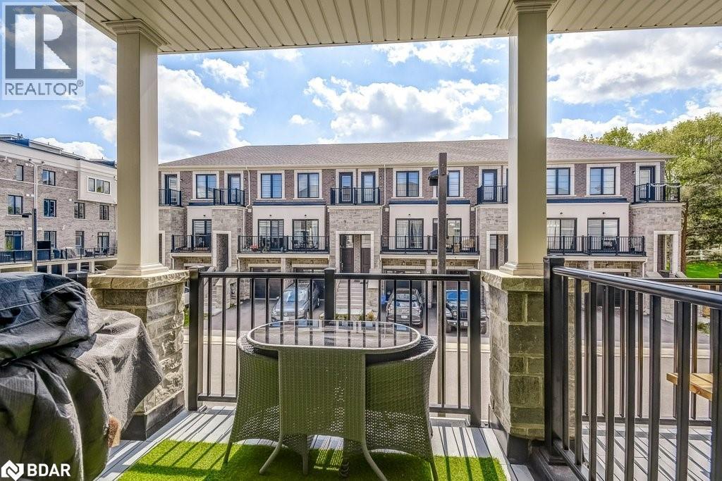 383 Dundas Street E Unit# 34, Waterdown, ON - Outdoor With Balcony