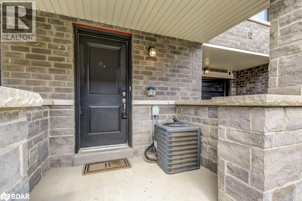 383 Dundas Street E Unit# 34, Waterdown, ON - Outdoor With Exterior