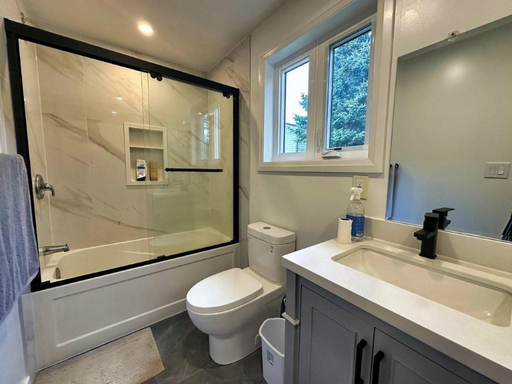 64 Parkway Place, Terrace Bay, ON - Indoor Photo Showing Bathroom