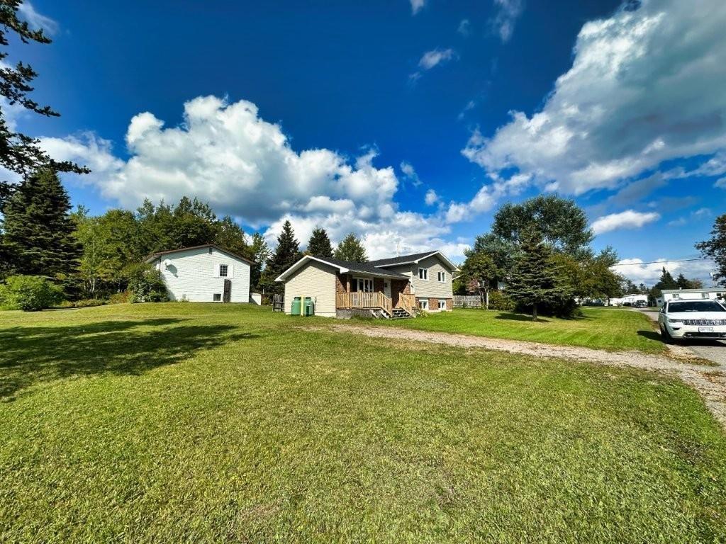 64 Parkway Place, Terrace Bay, ON - Outdoor