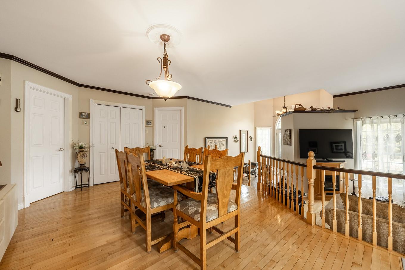 Salle à manger - 943 Rue De La Roche, Granby, QC - Indoor Photo Showing Dining Room