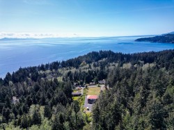 2735 Woodhaven Rd Sooke, BC V9Z 1G6